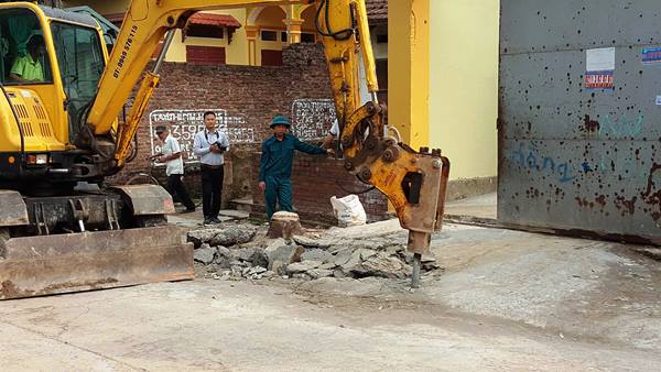 Vĩnh Tường (Vĩnh Phúc): Ra quân xử lý lấn chiếm lòng lề đường và xây dựng trái phép