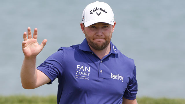 Vòng 1 Valero Texas Open: Branden Grace dẫn đầu sau 66 gậy