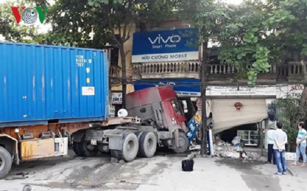 Hai ngày nghỉ lễ, toàn quốc xảy ra 43 vụ tai nạn giao thông