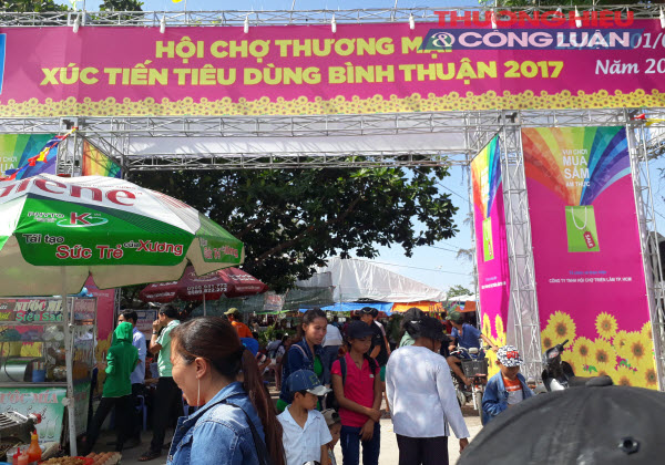 Bình Thuận: Hội chợ xúc tiến tiêu dùng… hàng giả, hàng nhái - Hình 1