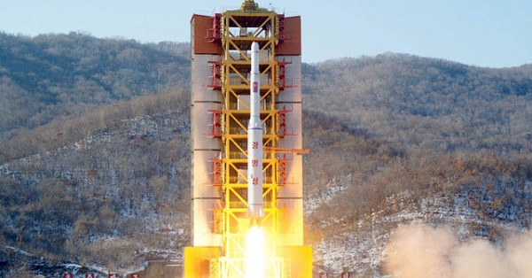 Triều Tiên tuyên bố phát triển nhanh nhất chương trình hạt nhân để đối phó Mỹ - Hình 1