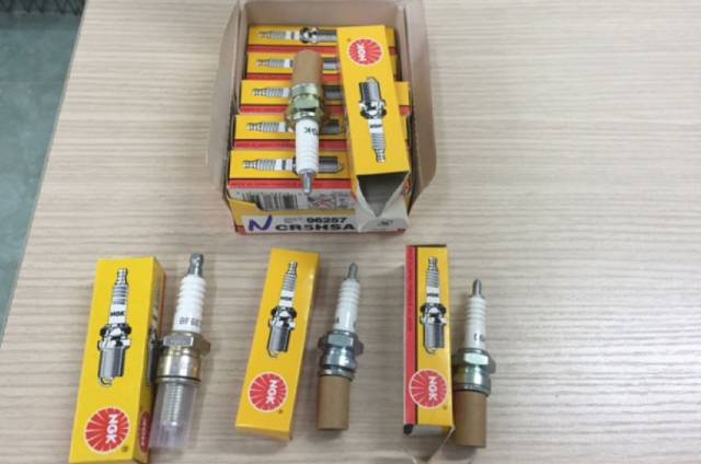 Hải Phòng: Phạt 4 triệu đồng điểm kinh doanh phụ tùng xe máy giả nhãn hiệu NGK