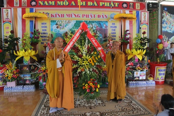 Hà Tĩnh: Chùa Thanh Quang long trọng tổ chức Đại lễ Phật đản 2017 - Hình 3