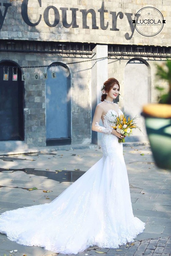 Ngắm trọn bộ ảnh cưới của Lâm Khánh Chi cùng chồng điển trai - Hình 6