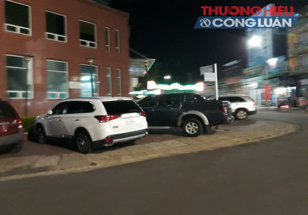 Gia Lai: Lấn chiếm lòng lề đường làm nơi buôn bán