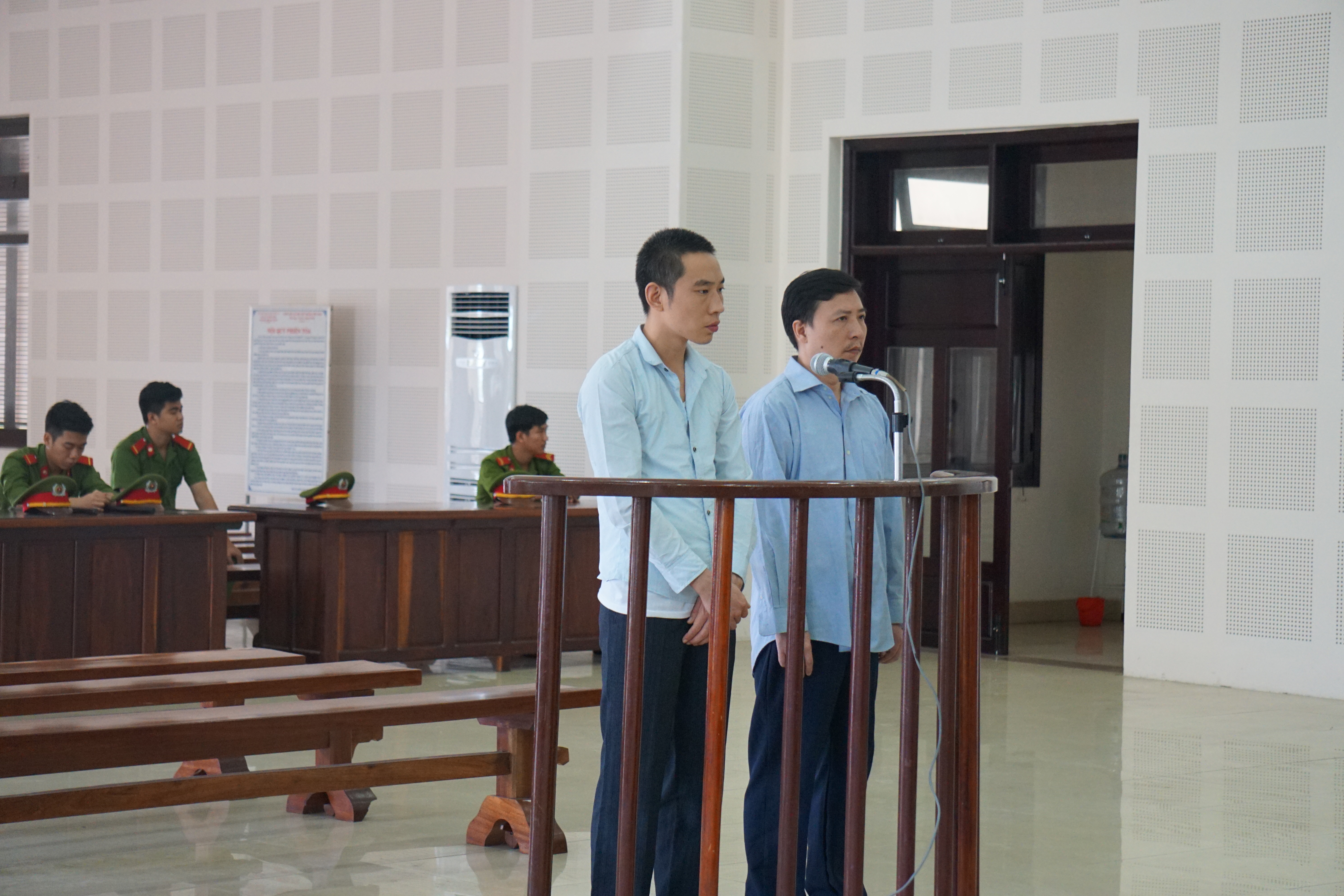 Đà Nẵng: 19 năm tù cho hai người Trung Quốc dùng thẻ Visa giả chiếm đoạt tiền - Hình 1