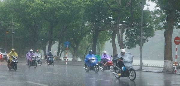 Cả nước chuyển mưa dông, có khả năng xảy ra tố, lốc