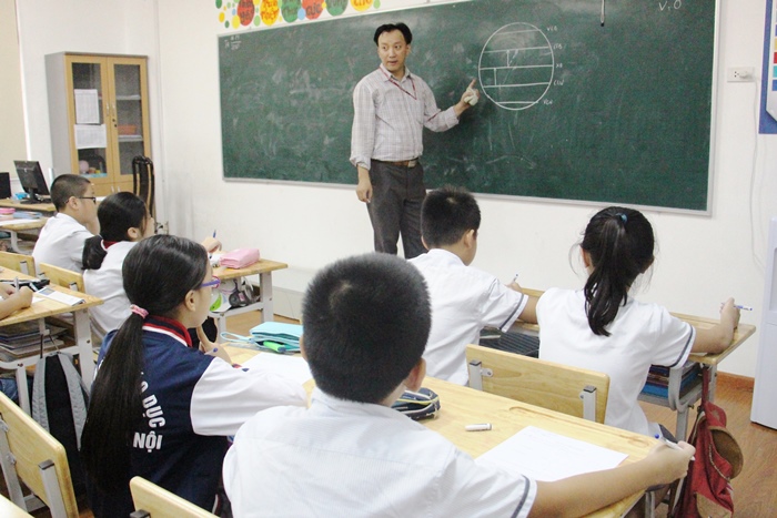 Hà Nội: Nghiêm cấm ép buộc hoặc vận động học sinh không tham gia đăng ký thi