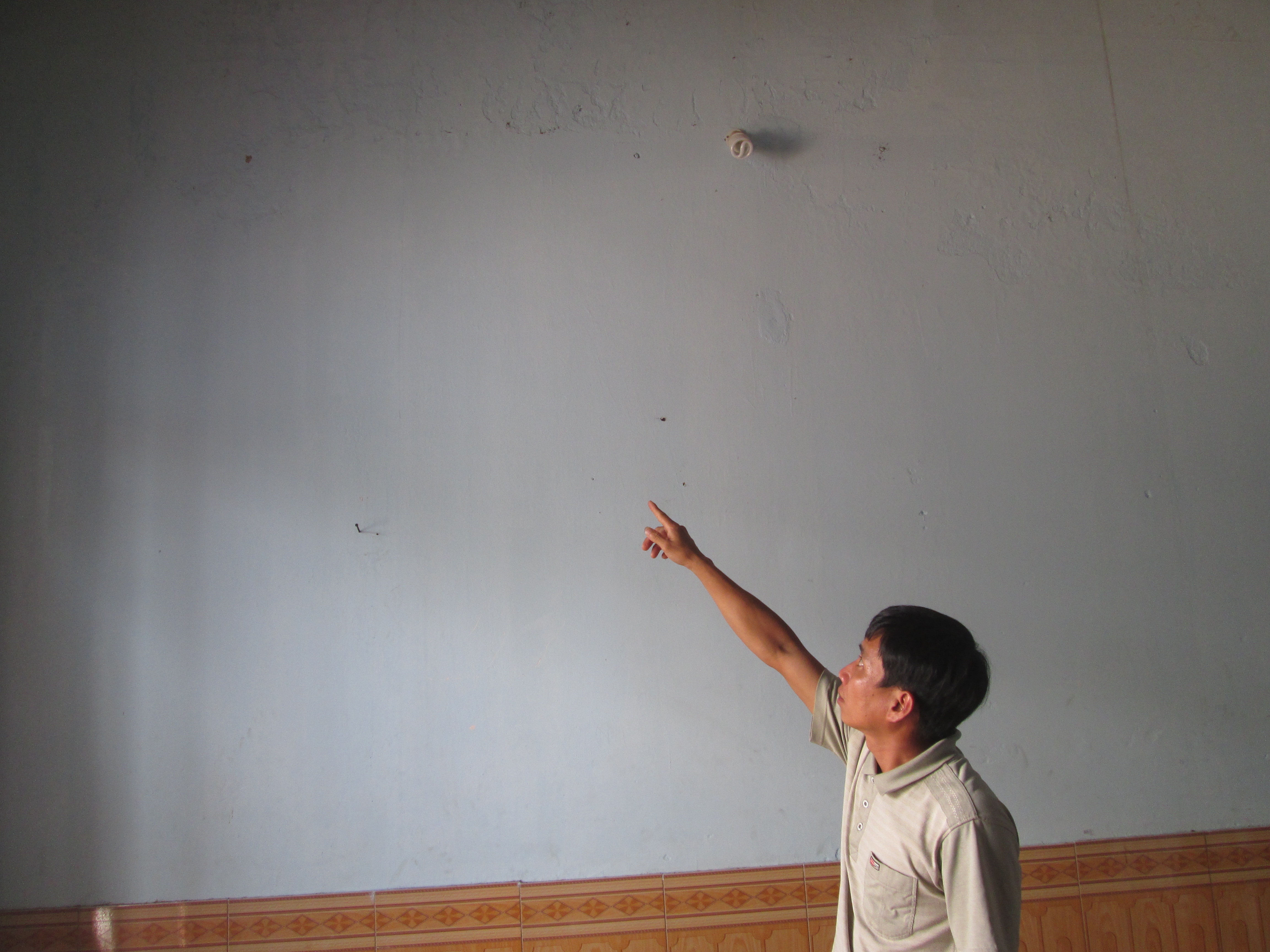 Kon Tum: Nửa đêm xông vào nhà dân nổ súng gây náo loạn khu phố