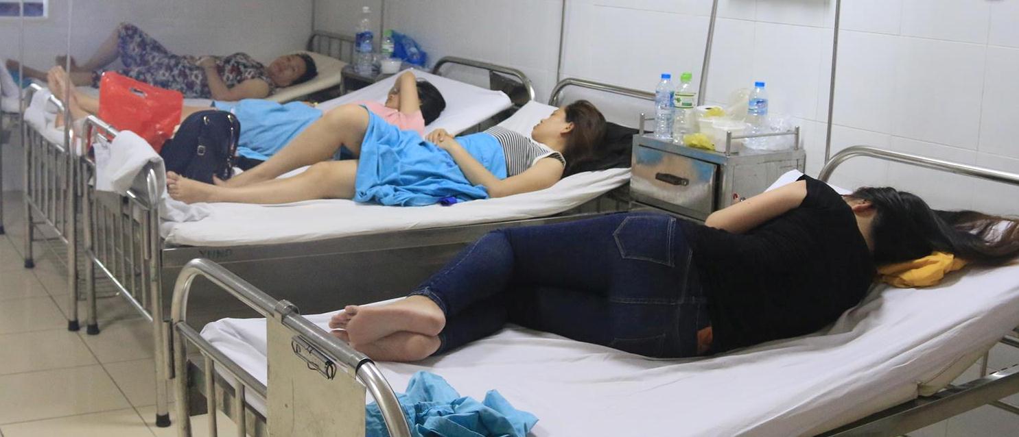 Đà Nẵng: Đình chỉ quán cơm gà khiến 17 khách du lịch bị ngộ độc thực phẩm