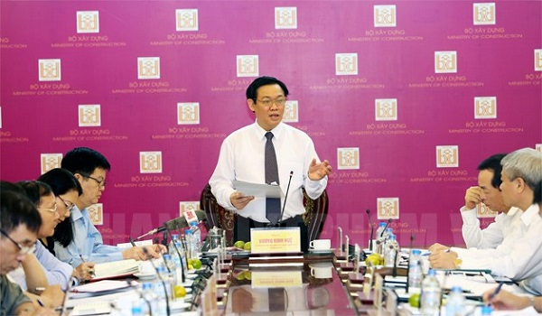 Kiểm tra công tác cán bộ tại Bộ Xây dựng