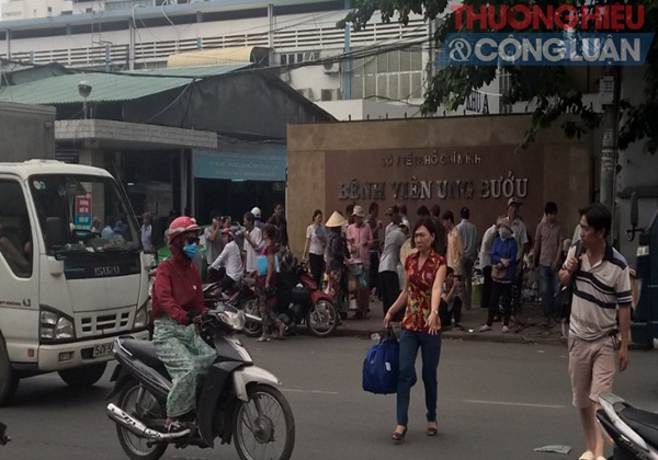 "Lùm xùm" chuyện đấu thầu tại Bệnh viện Ung bướu TP. HCM