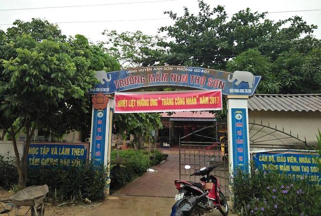 Nghệ An: Tạm đình chỉ lãnh đạo trường mầm non do “nghi ngờ” dùng thực phẩm bẩn