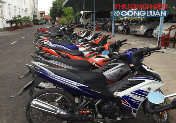 Cần Thơ: Quái xế nháo nhào chạy khi bị công an vây bắt