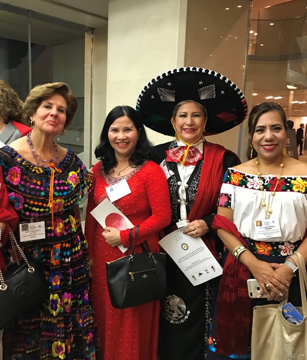 Dược sỹ Lê Thị Bình tham dự Hội nghị Thượng đỉnh Phụ nữ toàn cầu lần thứ 27