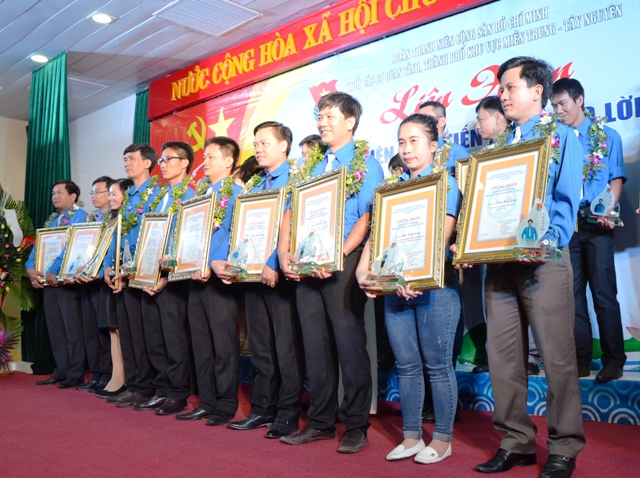 Thanh Hóa: Lễ tuyên dương thanh niên tiên tiến làm theo lời Bác khu vực miền Trung – Tây Nguyên