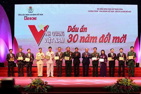 “Vinh quang Việt Nam - Dấu ấn 30 năm đổi mới”: Vinh danh 30 tập thể, cá nhân - Hình 1