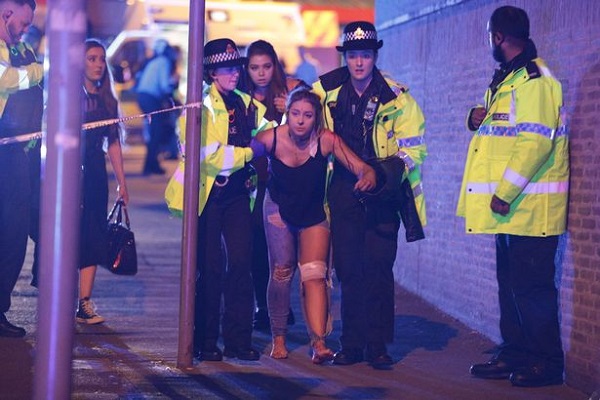 Nổ lớn tại nhà thi đấu ở Anh: Ít nhất 19 người chết, 50 người bị thương - Hình 3