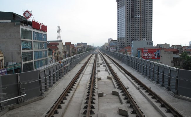 Dự án đường sắt Cát Linh – Hà Đông: Xuất hiện gỉ sét và vết nứt dài - Hình 1