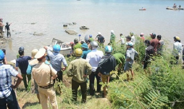 Bình Định: Đưa bò đi tắm, ông ngoại cùng 3 cháu chết đuối thương tâm