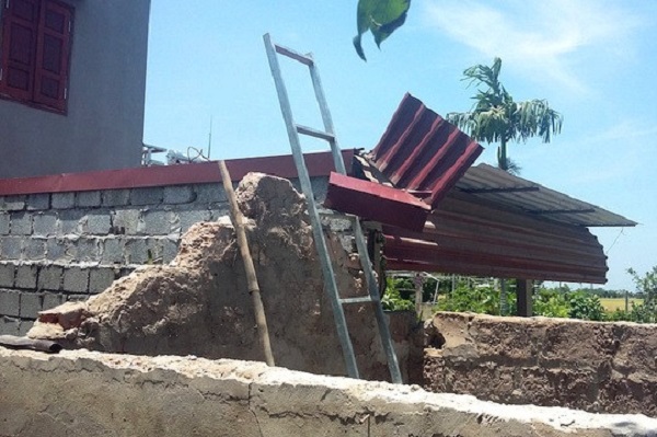 Vì 60 cm mái tôn, đoạt mạng anh trai chém trọng thương chị dâu