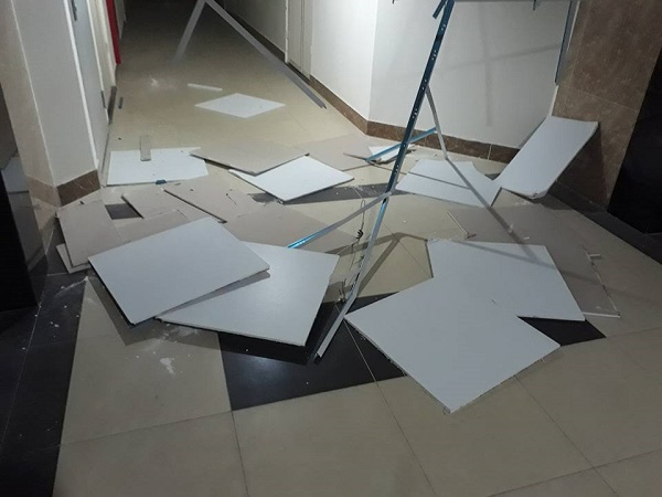 Cư dân Gemek Tower bức xúc khi trần nhà chung cư liên tiếp rơi... tự do