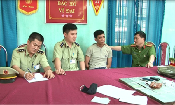 Lạng Sơn: Triệt phá vụ vận chuyển 20 bánh heroin - Hình 1