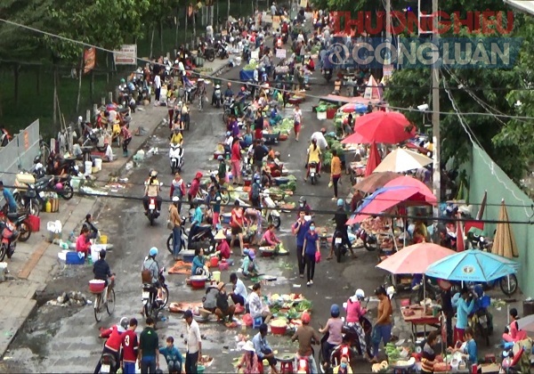 Chợ tự phát và vấn đề ATVSTP (TP. HCM) – Bài 11: Nhắm mắt mua đại