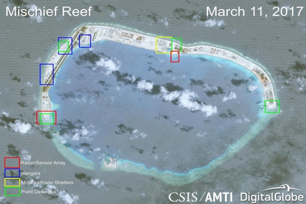 Lầu Năm Góc: Trung Quốc dùng đảo nhân tạo khống chế Biển Đông - Hình 3