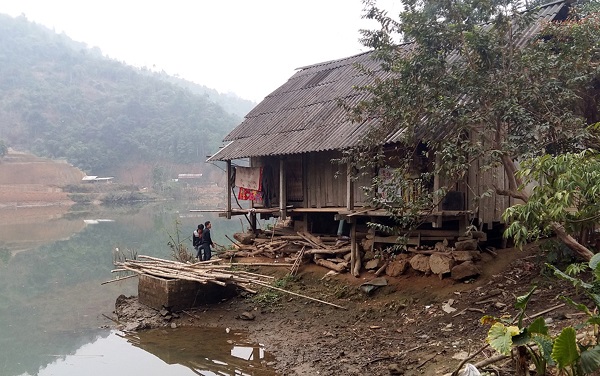 Lào Cai: Thủy điện Vĩnh Hà dâng nước khiến nhiều hộ dân bị cô lập - Hình 2