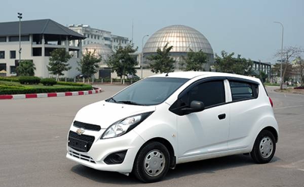 Ô tô Van Việt Nam - Giá rẻ vẫn “chết”