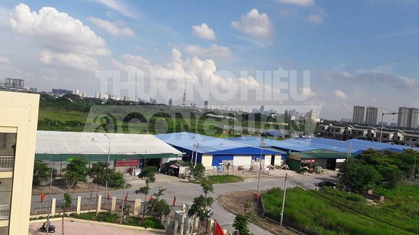 Phường Xuân Phương (Nam Từ Liêm-Hà Nội): Biến hàng rào quây tôn thành hàng loạt nhà xưởng?