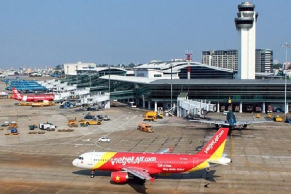 Tình trạng chậm, hủy chuyến bay tăng cao: 3 hãng hàng không bị nhắc nhở