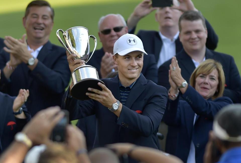 Jordan Spieth chiến thắng Travelers Championship nhờ cú birdie ấn tượng tại vòng Playoff