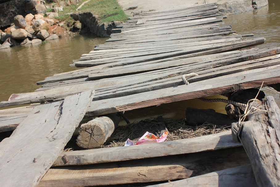 Huyện Nông Cống (Thanh Hóa): Hãi hùng cây cầu 