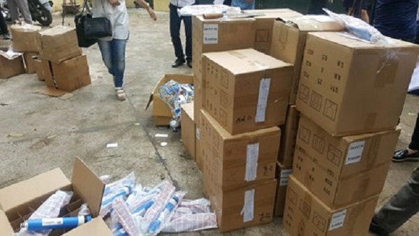 Bắt giữ hơn 500 màng lọc nước giả nhãn hiệu của Mỹ tại Hà Nội