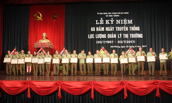 Hải Phòng: Kỷ niệm 60 năm ngày truyền thống lực lượng quản lý thị trường - Hình 1