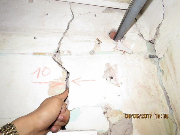 Dự án 536A Minh Khai (Hà Nội) gây lún, nứt nhà dân- Bài 1: Sống trong sợ hãi! - Hình 4