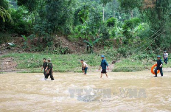8 người thương vong, mất tích do mưa lũ, sạt lở đất