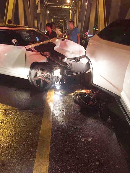 Tai nạn giao thông kinh hoàng trên cầu Chương Dương: 3 người tử vong