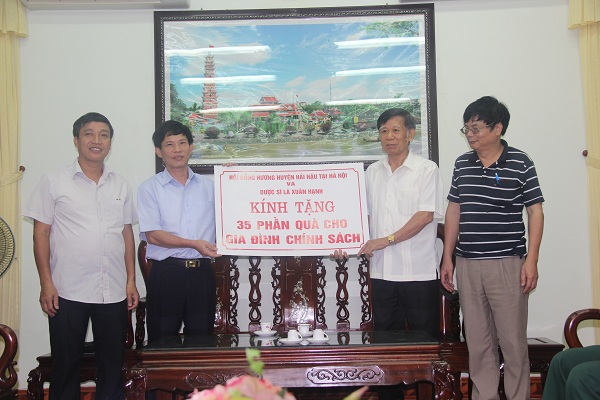 Hội đồng hương Hải Hậu tại Hà Nội tổ chức thăm, tặng quà các mẹ Việt Nam Anh hùng - Hình 3