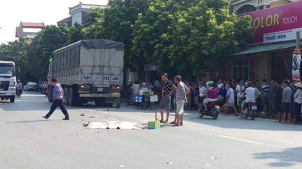 Hải Dương: Một người tử vong tại chỗ sau va chạm với xe tải