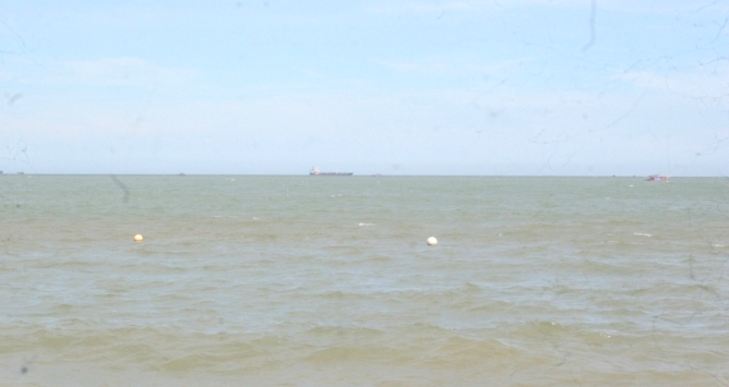 Thanh Hóa: Tàu vận tải gần 5.000 tấn bị chìm khi vừa rời cảng Nghi Sơn - Hình 1