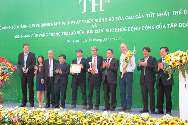 TH true MILK: Ra mắt trang trại bò sữa hữu cơ đầu tiên tại Việt Nam - Hình 1