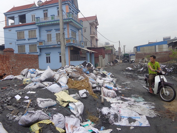 Bắc Ninh: Hơn 300 lò tái chế thôn Mẫn Xá gây ô nhiễm - Hình 1