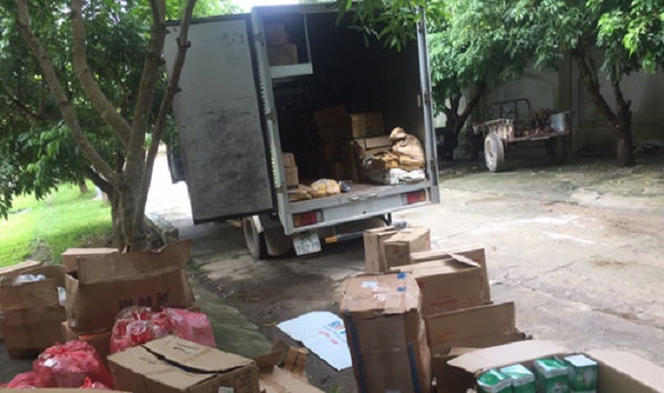 Nghệ An: Bắt giữ xe tải chở hàng điện tử dân dụng nhập lậu - Hình 1