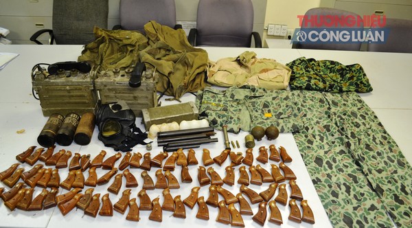 TP. HCM: Bắt giữ một hành khách mang vũ khí quân sự tại sân bay Tân Sơn Nhất