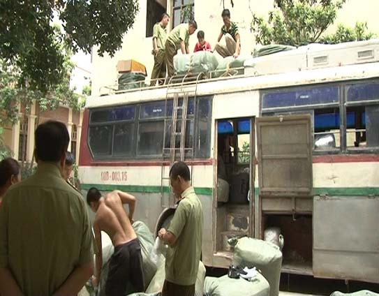 Lạng Sơn: Bắt giữ số lượng lớn hàng lậu các loại