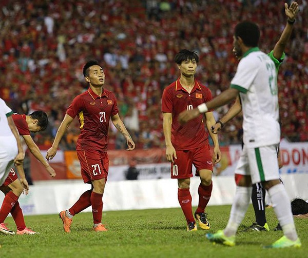 Dứt điểm kém, thầy trò HLV Hữu Thắng mất 3 điểm quan trọng trước U22 Indonesia