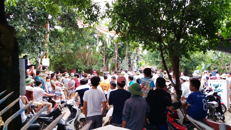 Thanh Hóa: Người dân phản đối việc nổ mìn khai thác đá gây ô nhiễm của DN - Hình 1